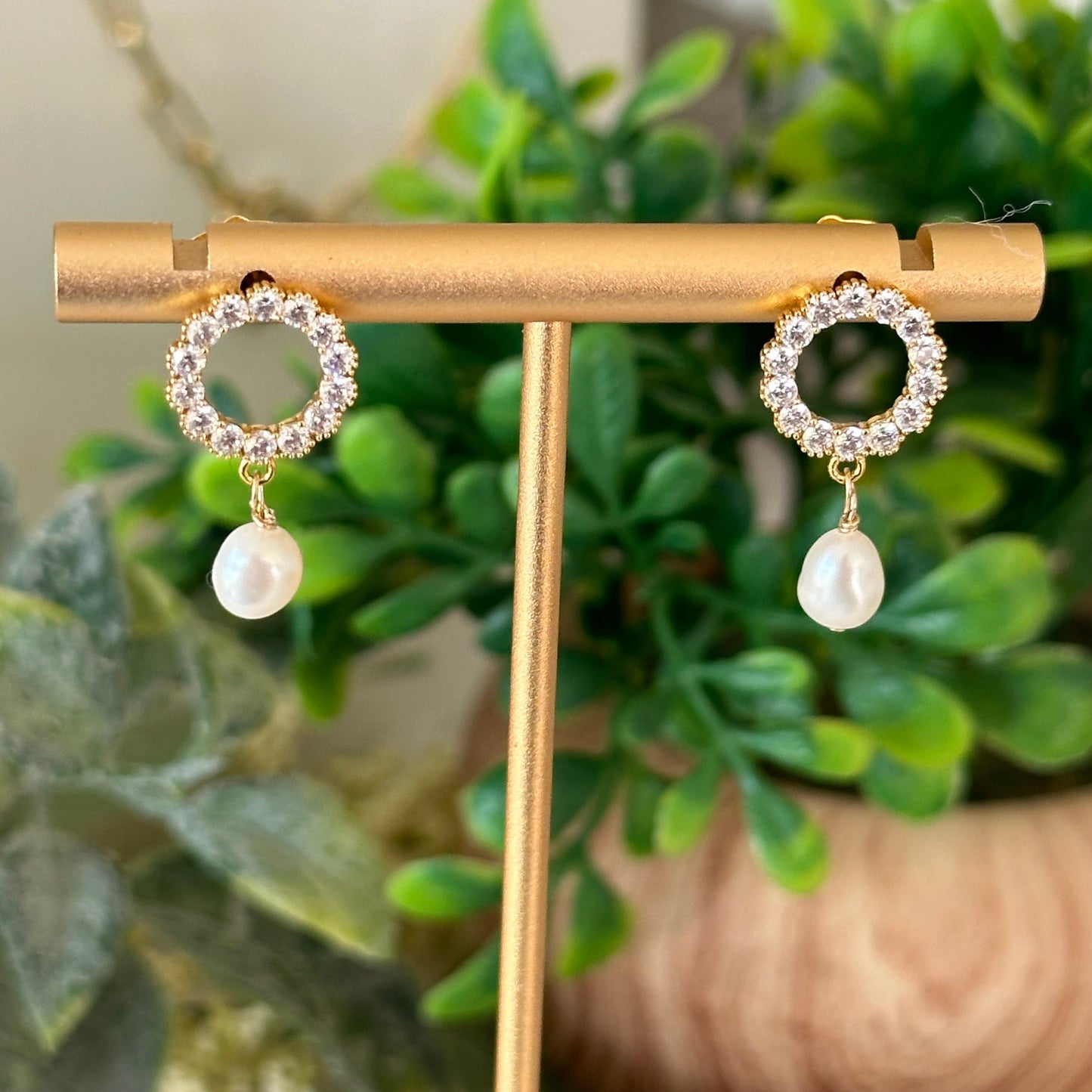 Belina Open Circle Pearl Earrings-Lydieannejewelry