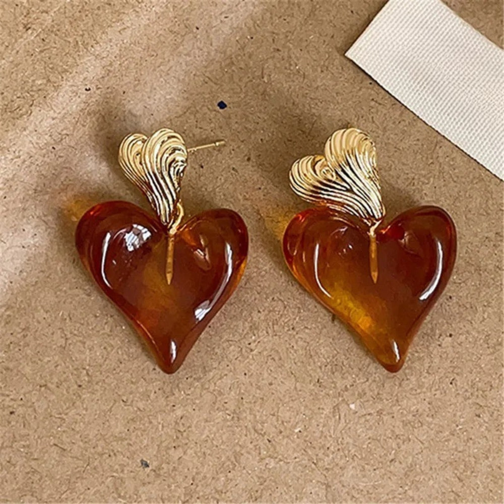 Retro Gold Heart-Shaped & Sculpted Gold Top Earrings-Lydieannejewelry