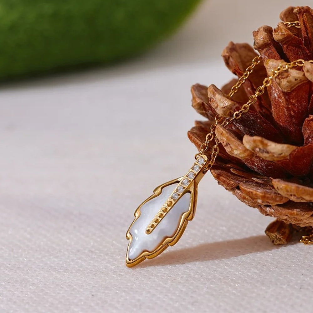 Vintage Pearl Leaf Pendant Necklace-Lydieannejewelry