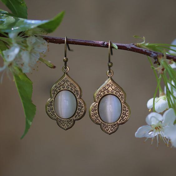 Vintage White Stone Gold Earrings-Lydieannejewelry