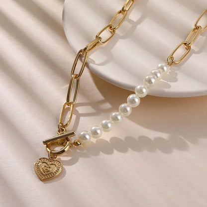 Pearl Heart Chain Necklace in Gold