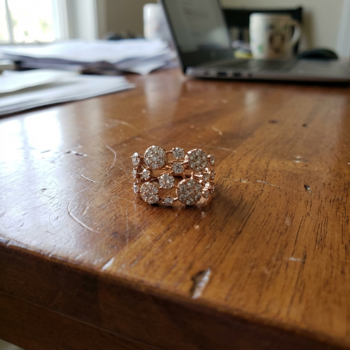 Vintage Inlaid Bright Stones Rose Gold Ring