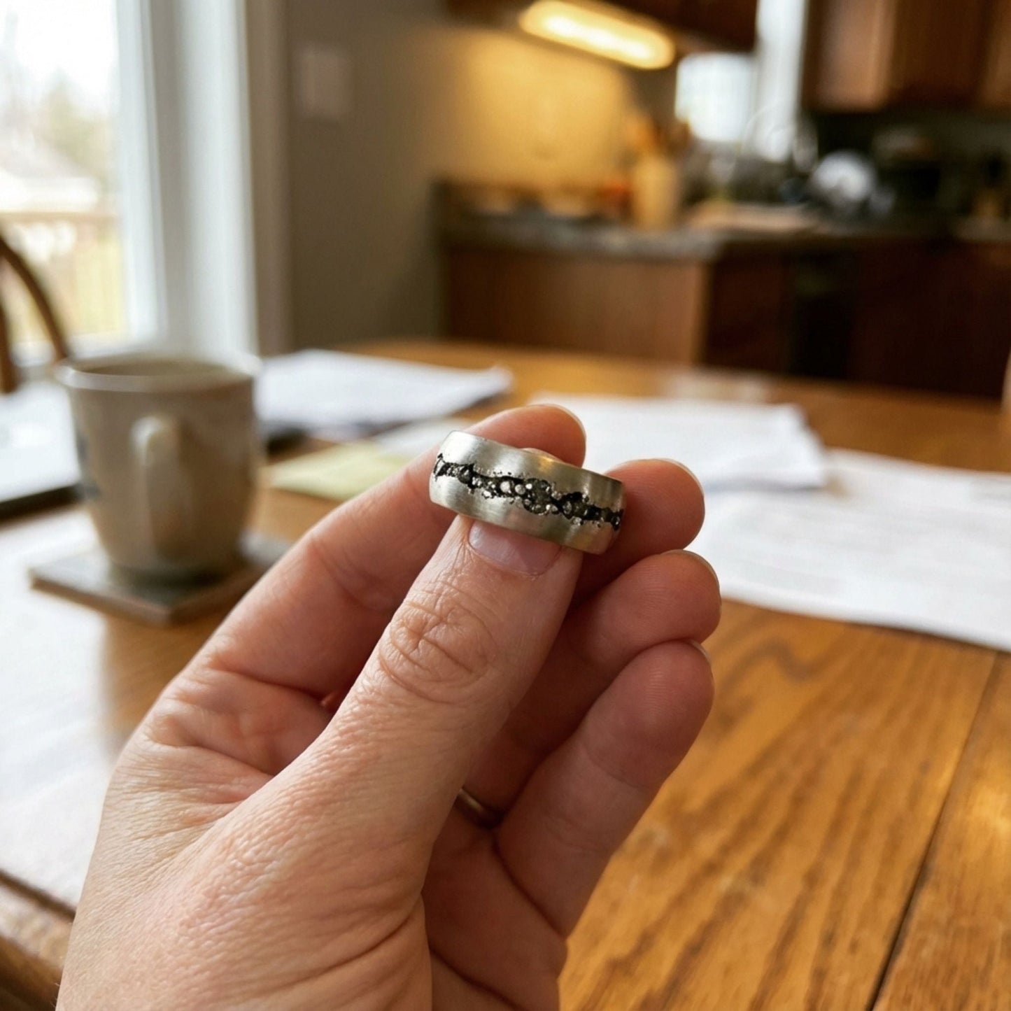 Vintage White & Black Gold Ring