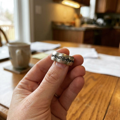 Vintage White & Black Gold Ring