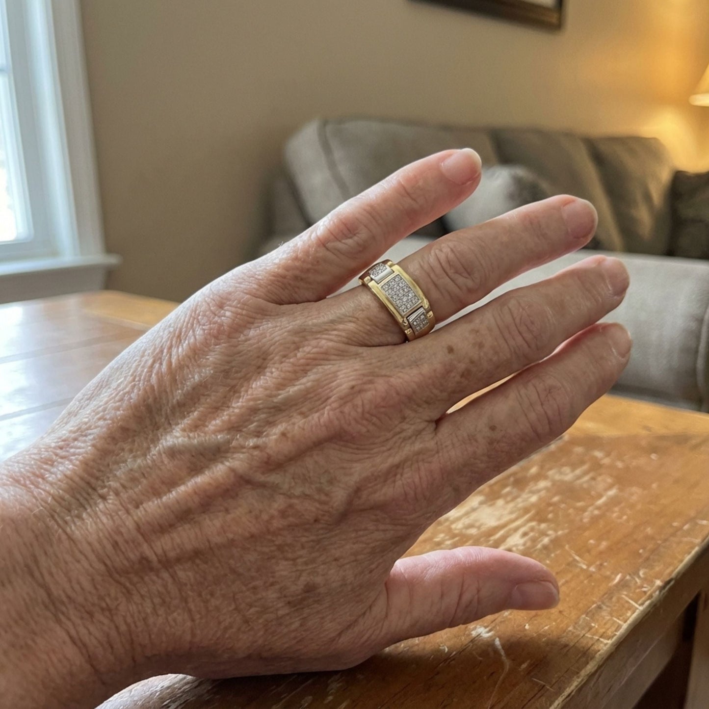 Vintage Golden Inlaid Zirconia Ring