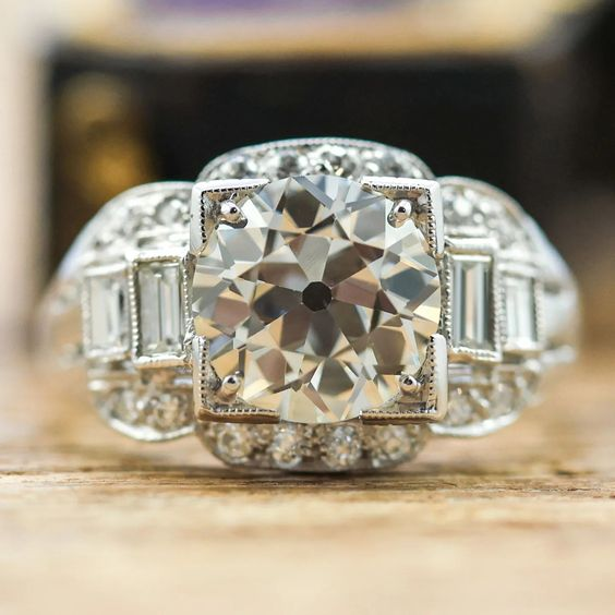 Vintage Zirconia Silver Ring-Lydieannejewelry