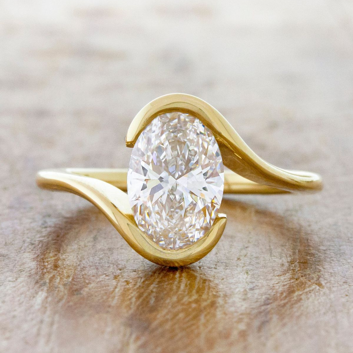 Vintage White Glass Wavy Gold Ring-Lydieannejewelry