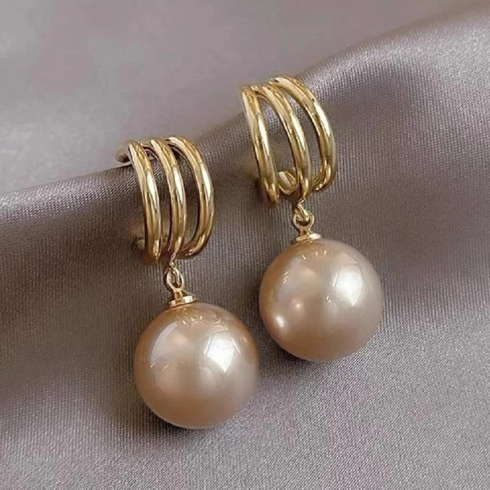Vintage Gold Claw Champagne Pearl Dangle Earrings-Lydieannejewelry