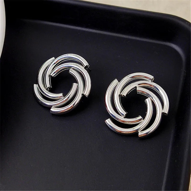 Classic Silver Interlocking Spiral Shape Earrings-Lydieannejewelry
