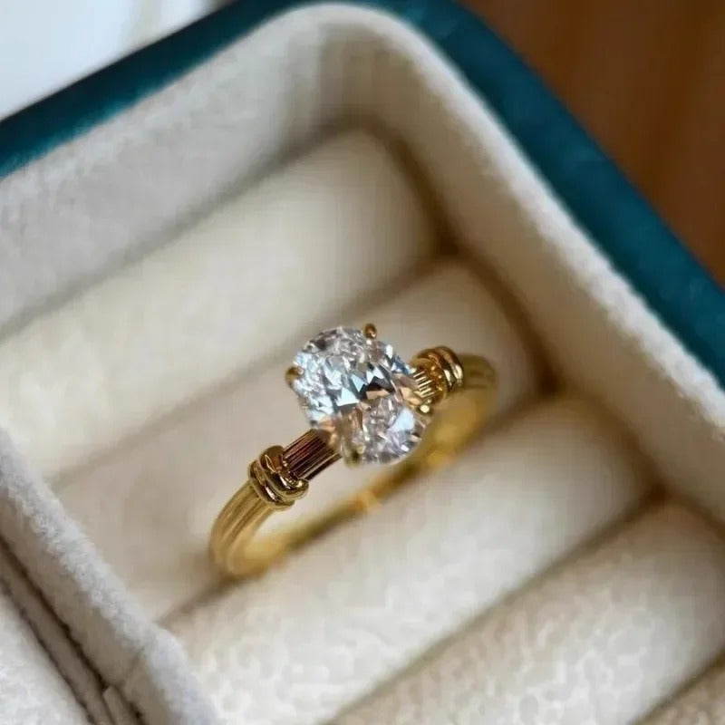 Vintage Gold & Silver Oval Line Knot Shiny Gemstone Adjustable Ring-Lydieannejewelry